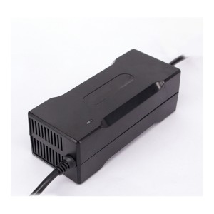 Achat de Chargeur 84v 1,4 Ah thunder 2 Norme CE au meilleur prix sur Funtrott.fr, Livraison 24H/48H