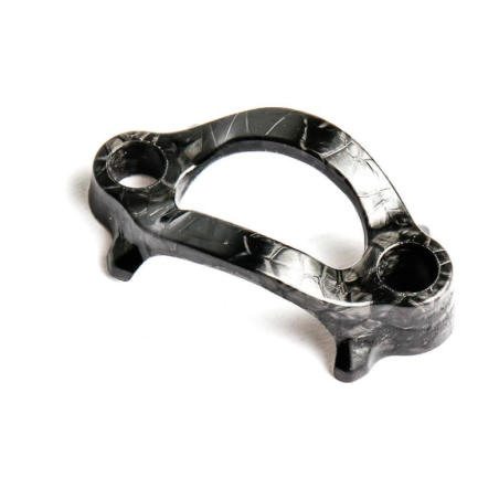 Collier Magura, Carbon