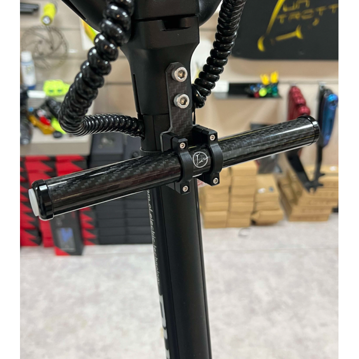 Barre d'accessoire en carbone pour la gamme Dualtron