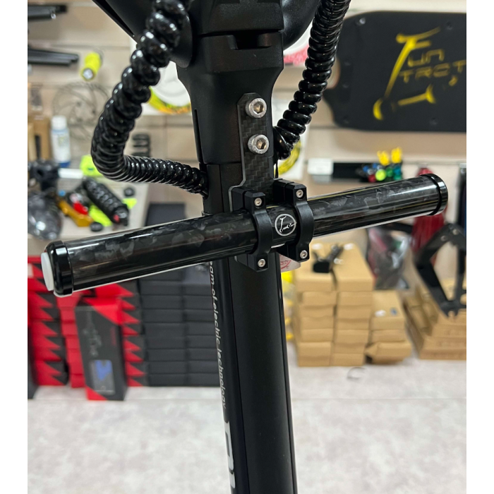 Barre d'accessoire en carbone pour la gamme Dualtron