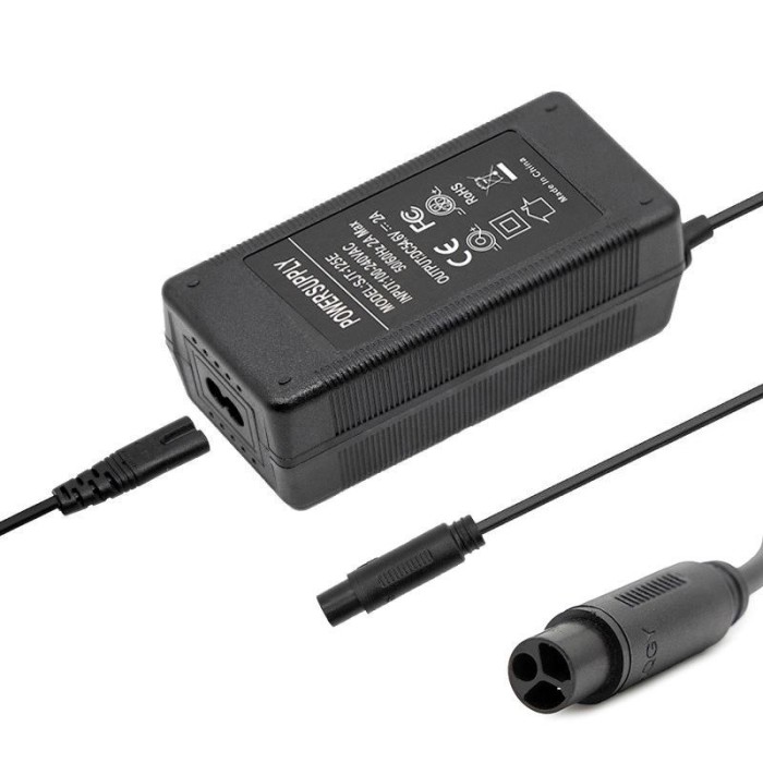 Chargeur 48v (sortie 54,6v) 2A connecteur Julet 3105