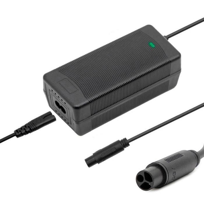 Chargeur 48v (sortie 54,6v) 2A connecteur Julet 3105