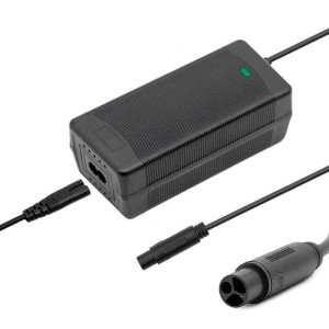 Chargeur 48v (sortie 54,6v) 2A connecteur Julet 3105